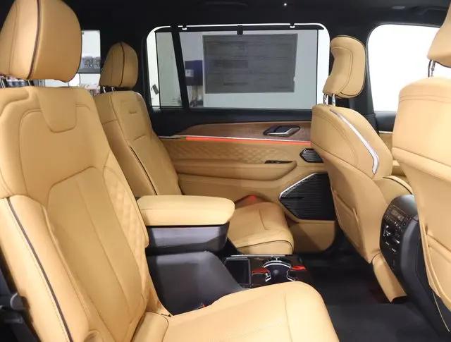2026 Jeep Grand Cherokee L Summit 4x4