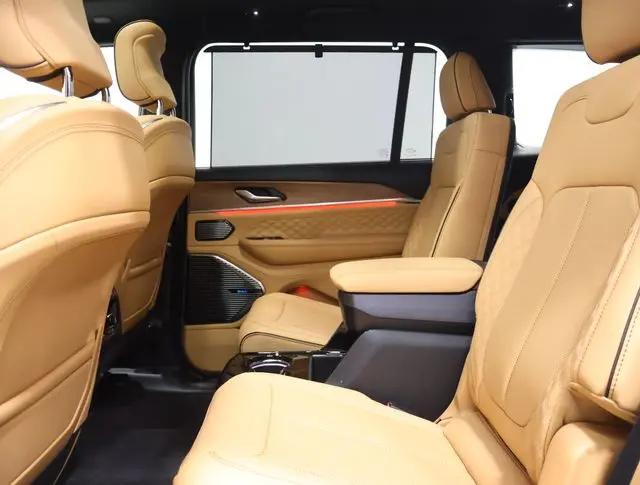 2026 Jeep Grand Cherokee L Summit 4x4
