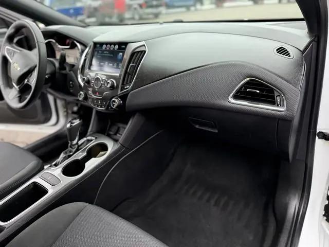 2018 Chevrolet Cruze LT Auto