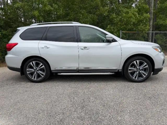 2019 Nissan Pathfinder Platinum