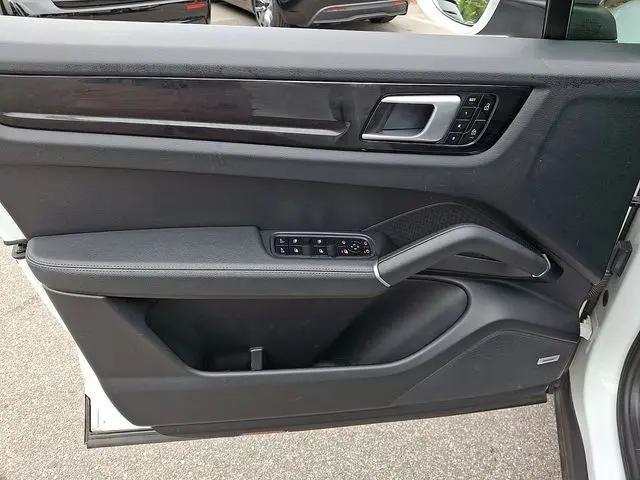 2020 Porsche Cayenne S