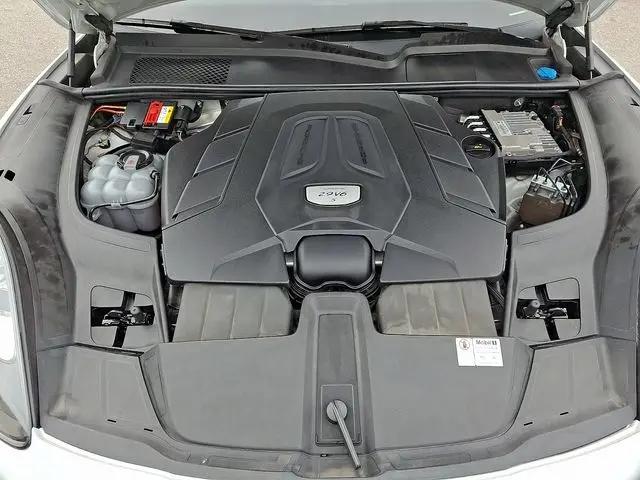 2020 Porsche Cayenne S