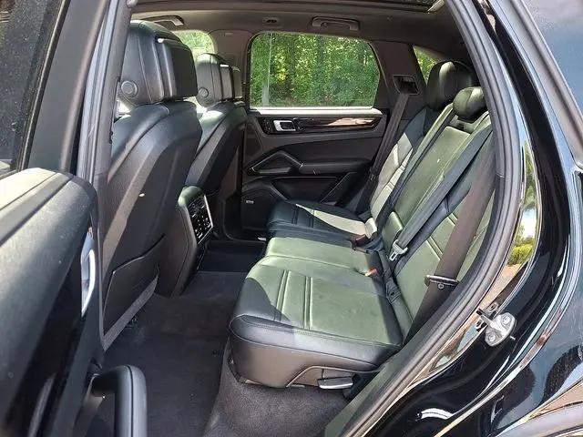 2019 Porsche Cayenne Cayenne