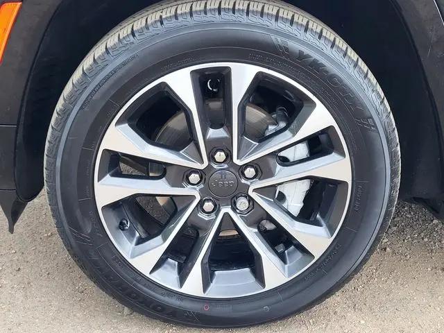 2022 Jeep Grand Cherokee Overland 4x4