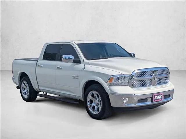 2017 Ram 1500 Laramie Crew Cab 4x2 5'7" Box