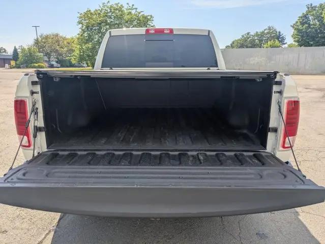 2017 Ram 1500 Laramie Crew Cab 4x2 5'7" Box
