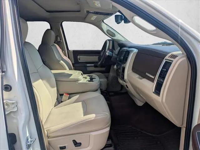 2017 Ram 1500 Laramie Crew Cab 4x2 5'7" Box