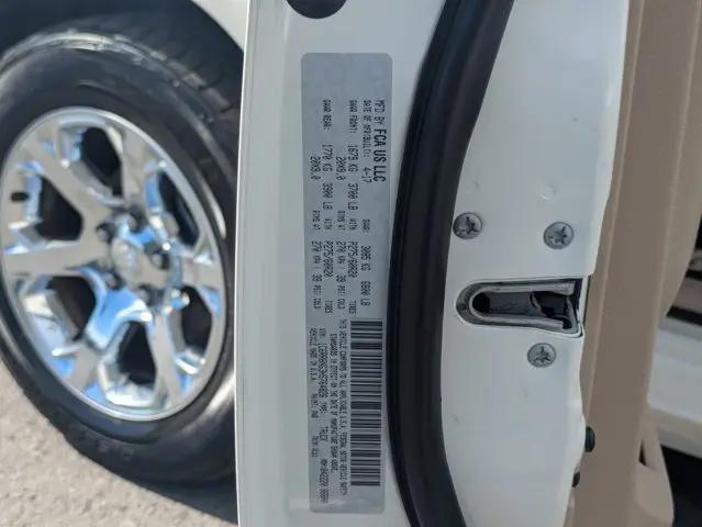 2017 Ram 1500 Laramie Crew Cab 4x2 5'7" Box