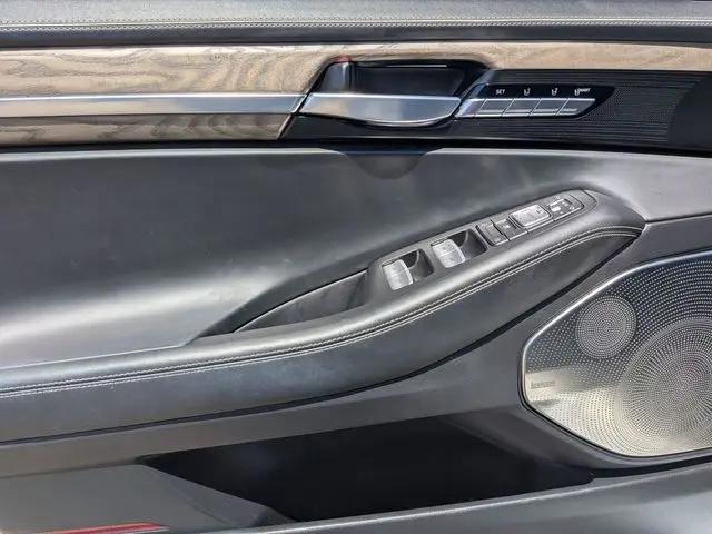 2022 Genesis G90 3.3T Premium AWD