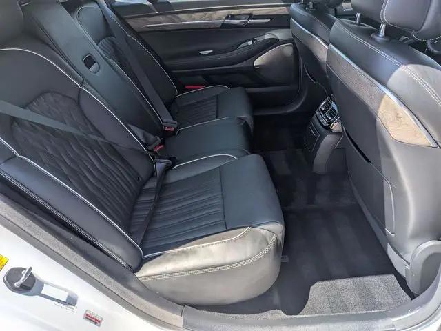 2022 Genesis G90 3.3T Premium AWD