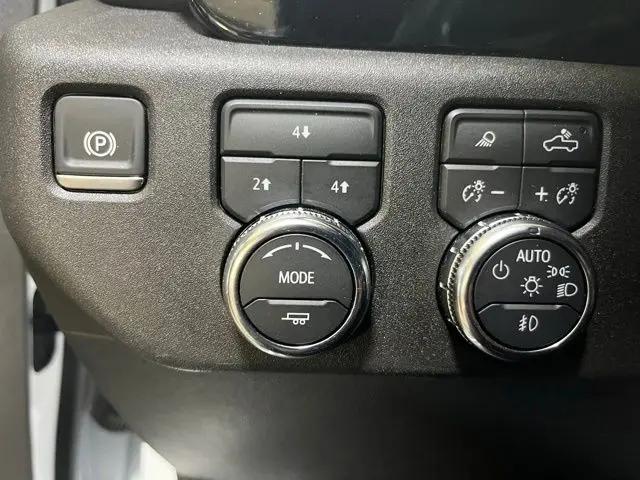 2024 GMC Sierra 3500HD 4WD Crew Cab Long Bed SLE