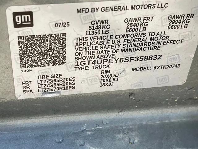 2025 GMC Sierra 2500HD 4WD Crew Cab Standard Bed AT4