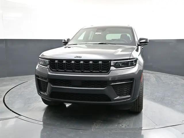 2026 Jeep Grand Cherokee Altitude 4x4