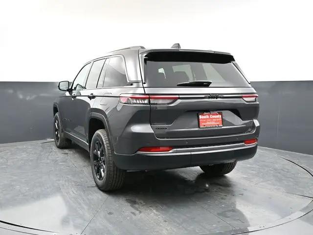 2026 Jeep Grand Cherokee Altitude 4x4