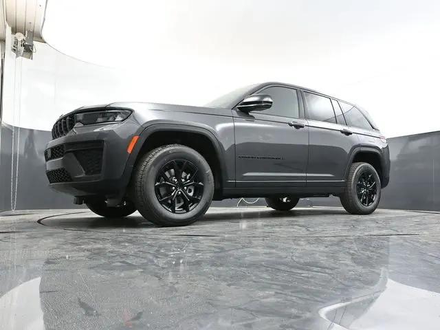 2026 Jeep Grand Cherokee Altitude 4x4