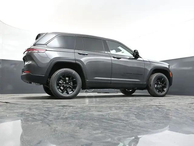 2026 Jeep Grand Cherokee Altitude 4x4