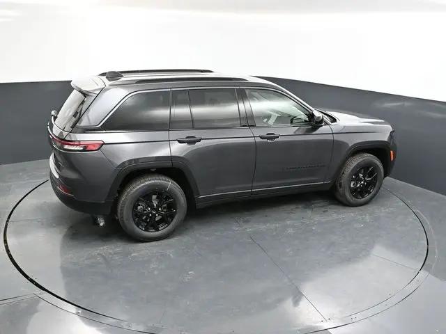 2026 Jeep Grand Cherokee Altitude 4x4