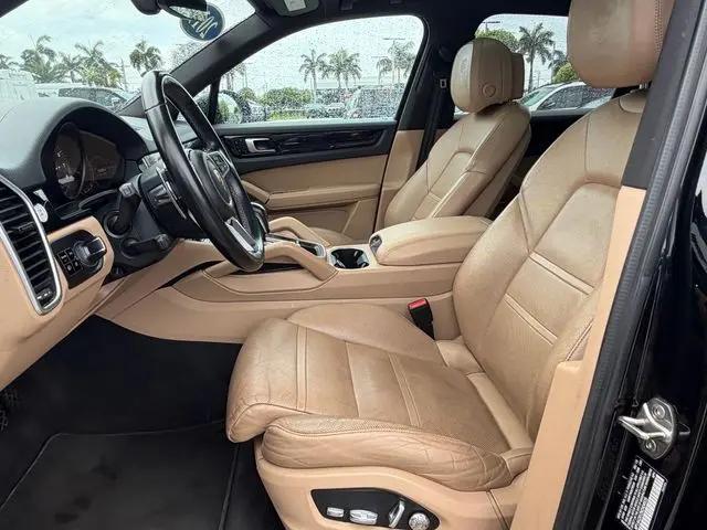 2019 Porsche Cayenne Cayenne