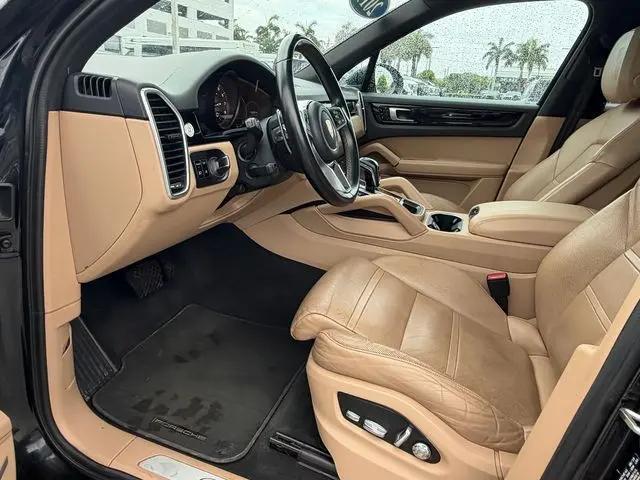 2019 Porsche Cayenne Cayenne