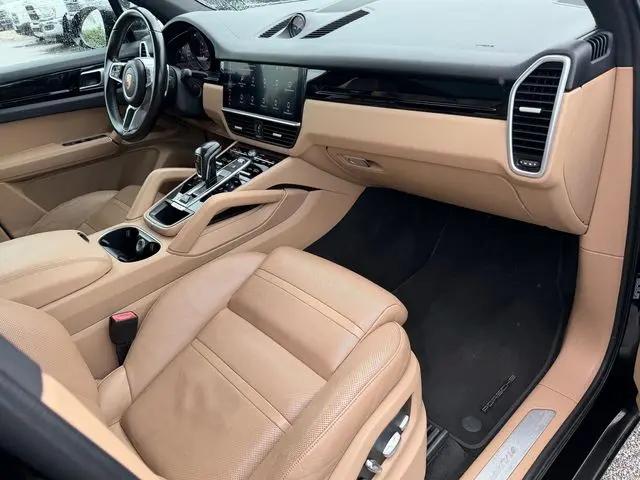 2019 Porsche Cayenne Cayenne