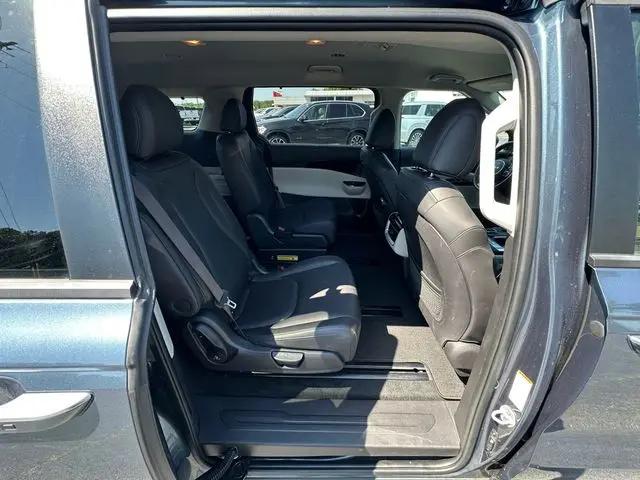 2024 Kia Carnival MPV EX