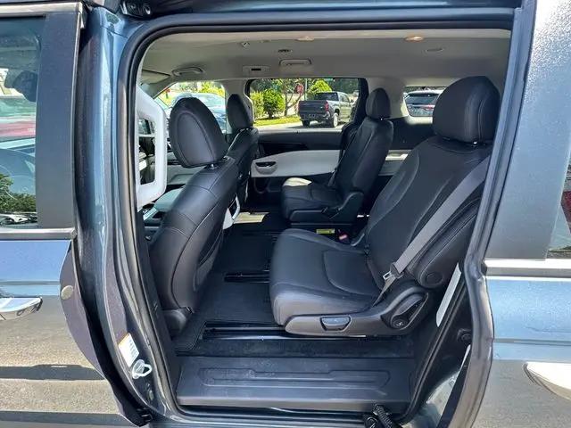 2024 Kia Carnival MPV EX