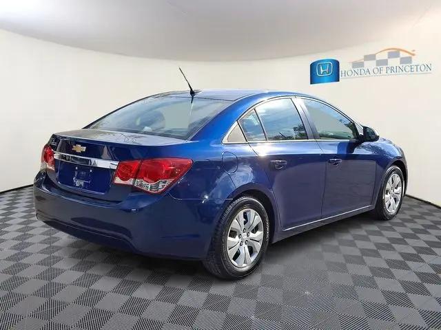 2013 Chevrolet Cruze LS Auto