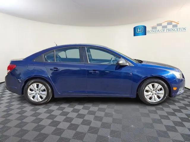 2013 Chevrolet Cruze LS Auto