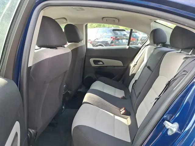 2013 Chevrolet Cruze LS Auto