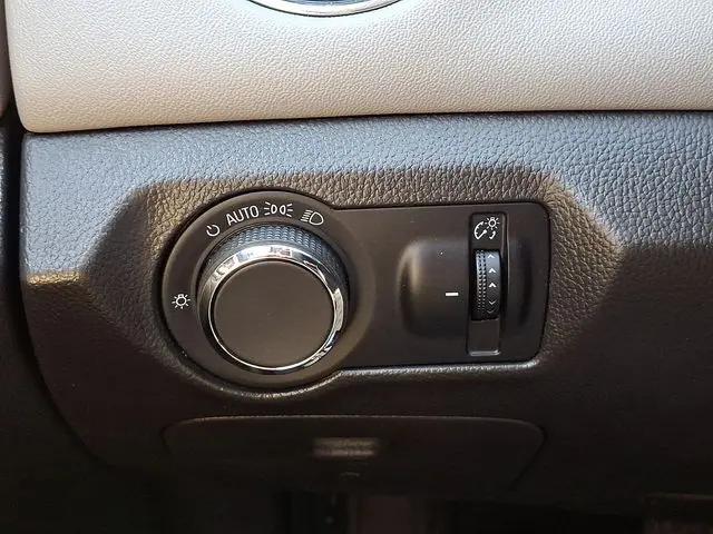 2013 Chevrolet Cruze LS Auto