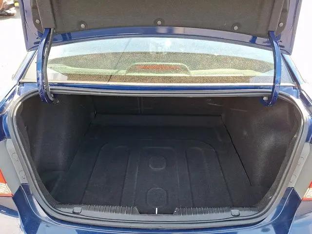 2013 Chevrolet Cruze LS Auto