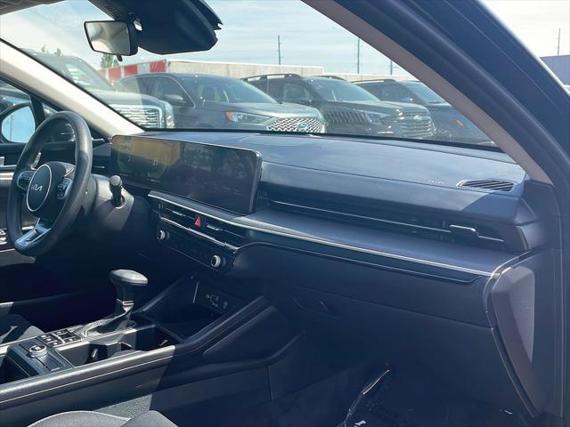 2025 Kia K5 LXS