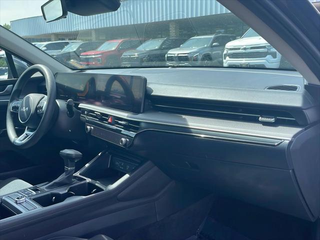 2025 Kia K5 LXS