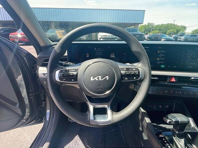 2025 Kia K5 LXS