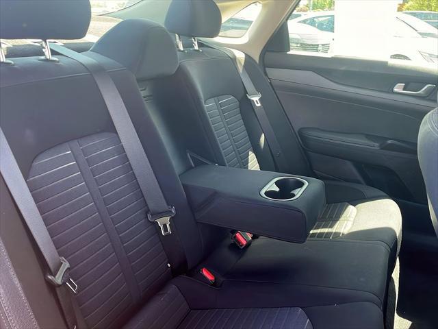 2025 Kia K5 LXS