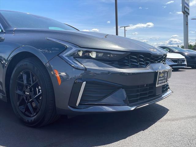 2025 Kia K5 LXS