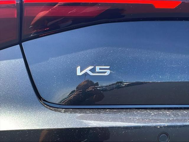 2025 Kia K5 LXS