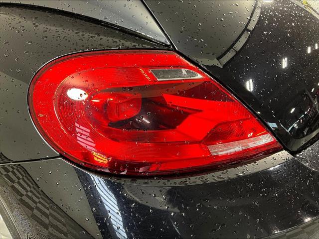 2016 Volkswagen Beetle 1.8T Wolfsburg Edition