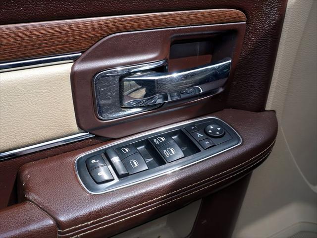 2017 Ram 3500 Laramie Crew Cab 4x4 8' Box