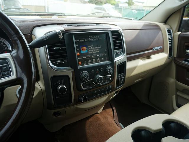 2017 Ram 3500 Laramie Crew Cab 4x4 8' Box