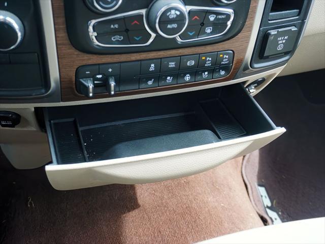 2017 Ram 3500 Laramie Crew Cab 4x4 8' Box