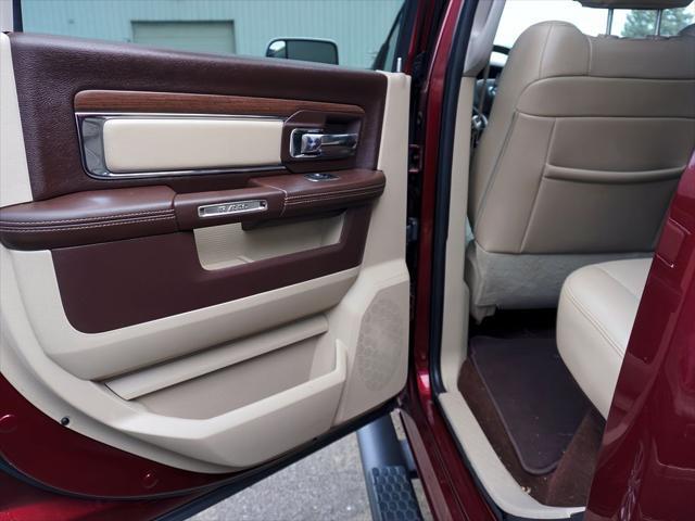 2017 Ram 3500 Laramie Crew Cab 4x4 8' Box