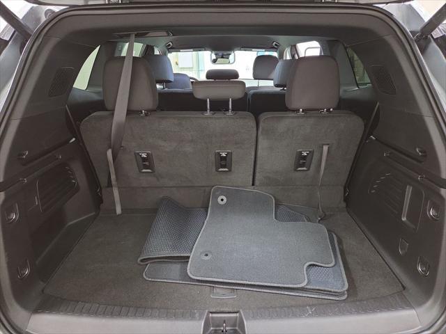 2025 GMC Acadia Elevation AWD