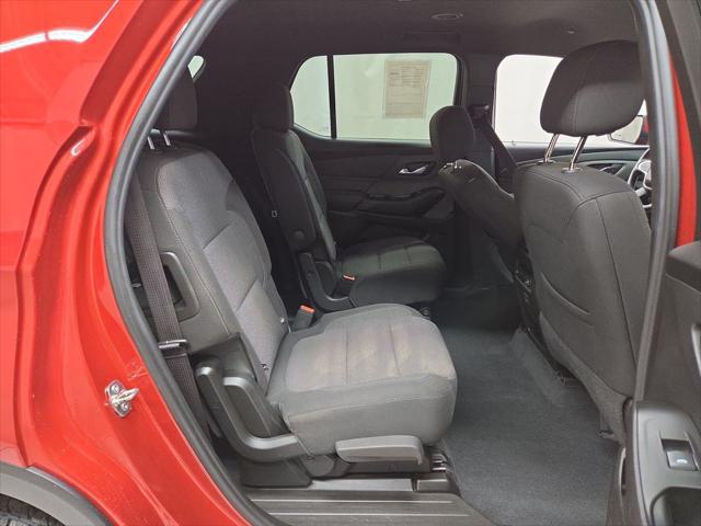 2023 Chevrolet Traverse AWD LT Cloth