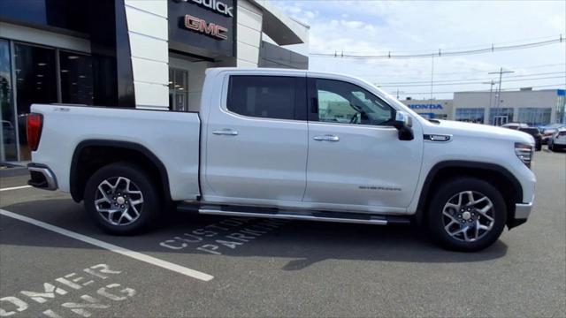 2023 GMC Sierra 1500 4WD Crew Cab Short Box SLT