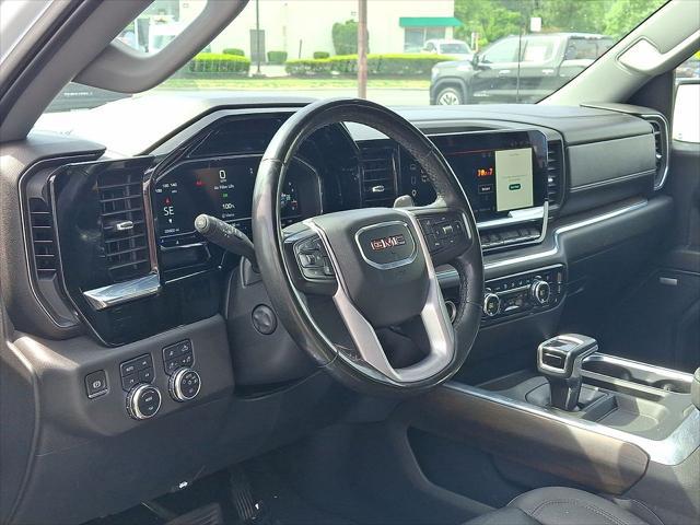 2023 GMC Sierra 1500 4WD Crew Cab Short Box SLT