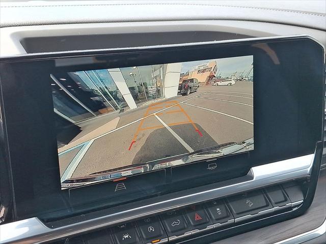2023 GMC Sierra 1500 4WD Crew Cab Short Box SLT