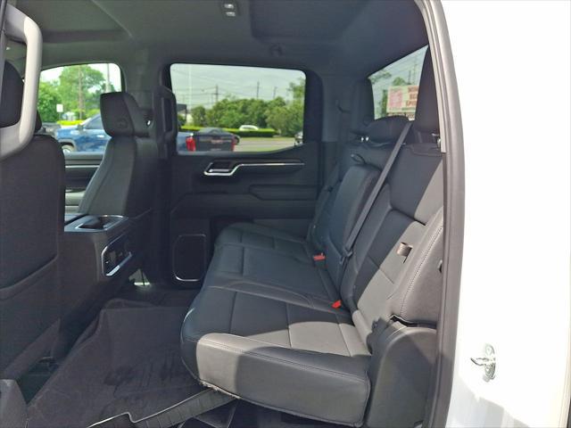 2023 GMC Sierra 1500 4WD Crew Cab Short Box SLT