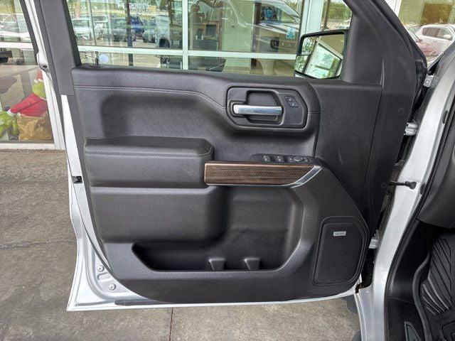 2020 Chevrolet Silverado 1500 4WD Crew Cab Short Bed RST