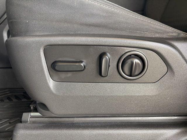 2020 Chevrolet Silverado 1500 4WD Crew Cab Short Bed RST